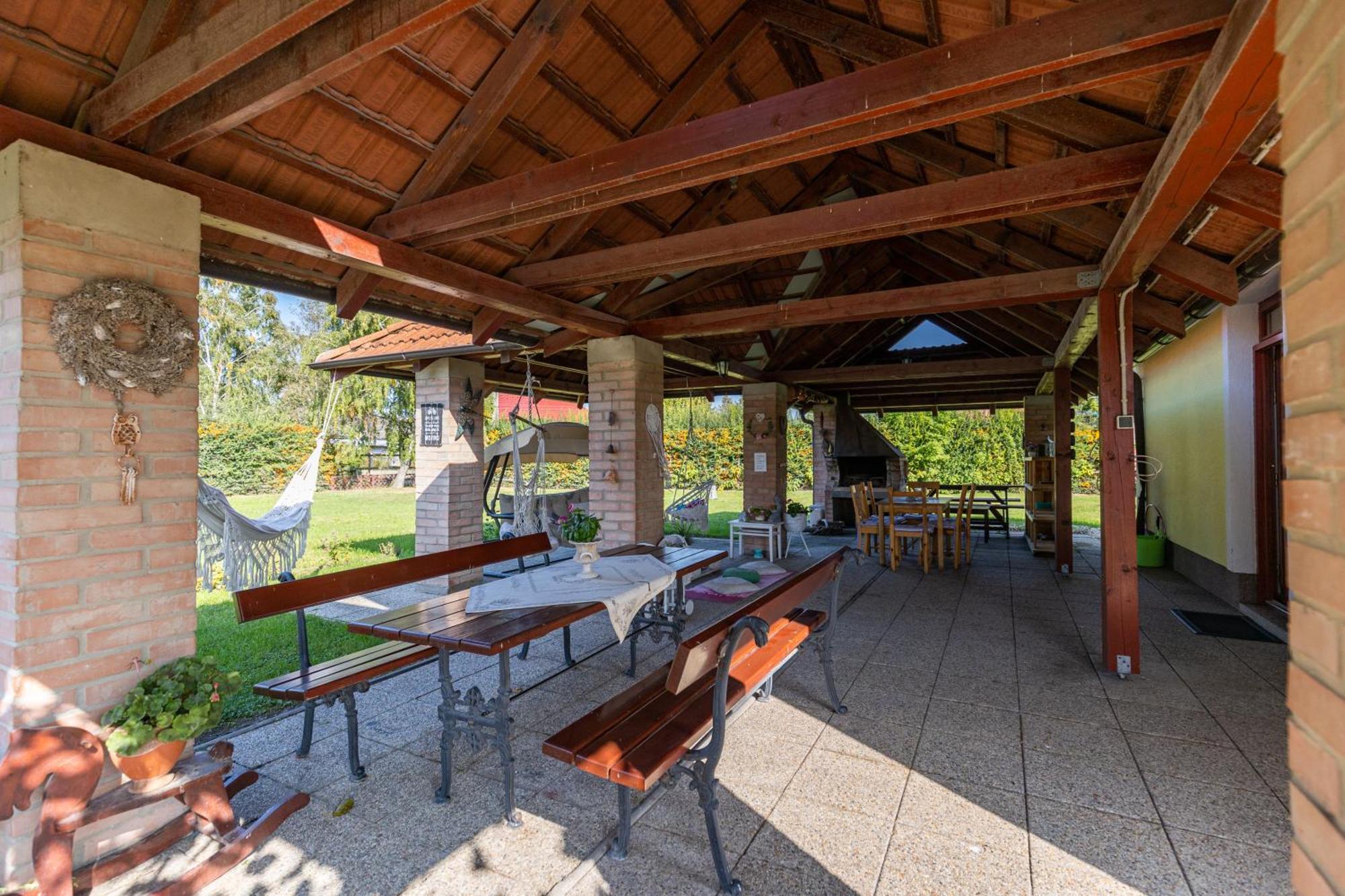 Penzion Arkadia Kyselica Bagian luar foto